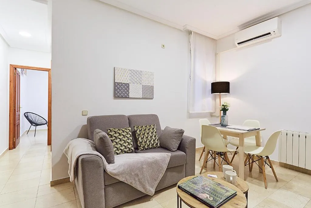 LEEWAYS APARTMENT VII in GRAN VÍA, Madrid, Spania