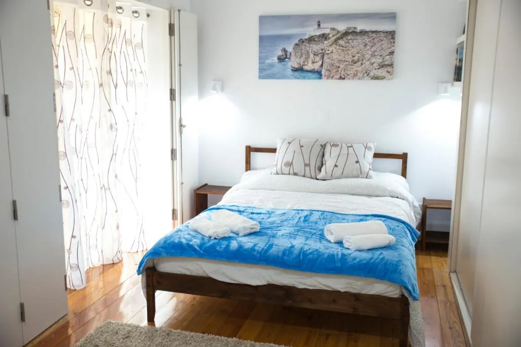 Fala-Só 16 - 4 BED Elegance in Historic District, Amadora, Portugal
