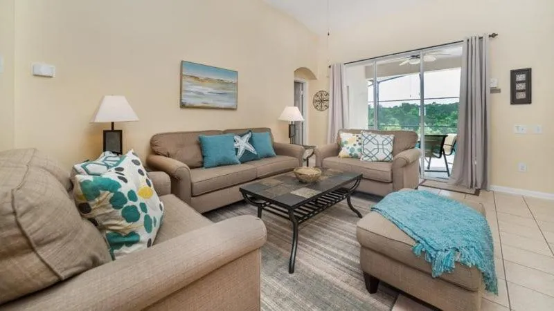 Beautiful 4 Bed 3 Bath Pool Home Near The Theme Parks In Kissimmee, Kissimmee, United States