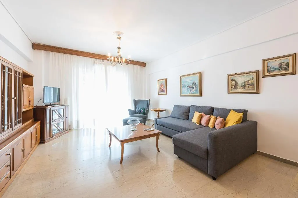 Vintage Acropolis Apartment by Cloudkeys, Atena, Grecia