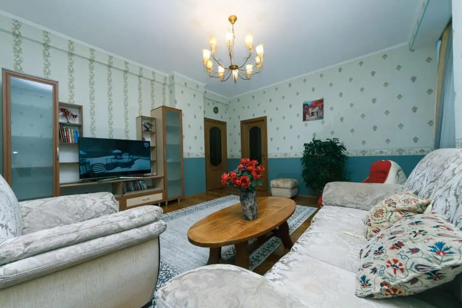 Three-room apartments at the Polytechnic Institute, Kiev, Ukraine