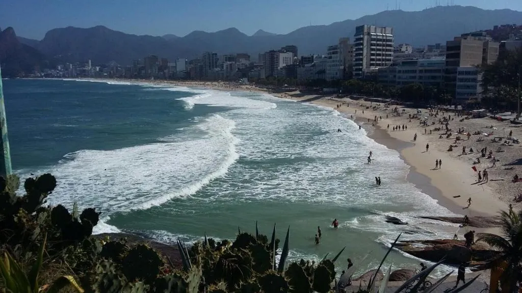 TEMPORADA NO ARPOADOR, Rio de Janeiro, Brazilia
