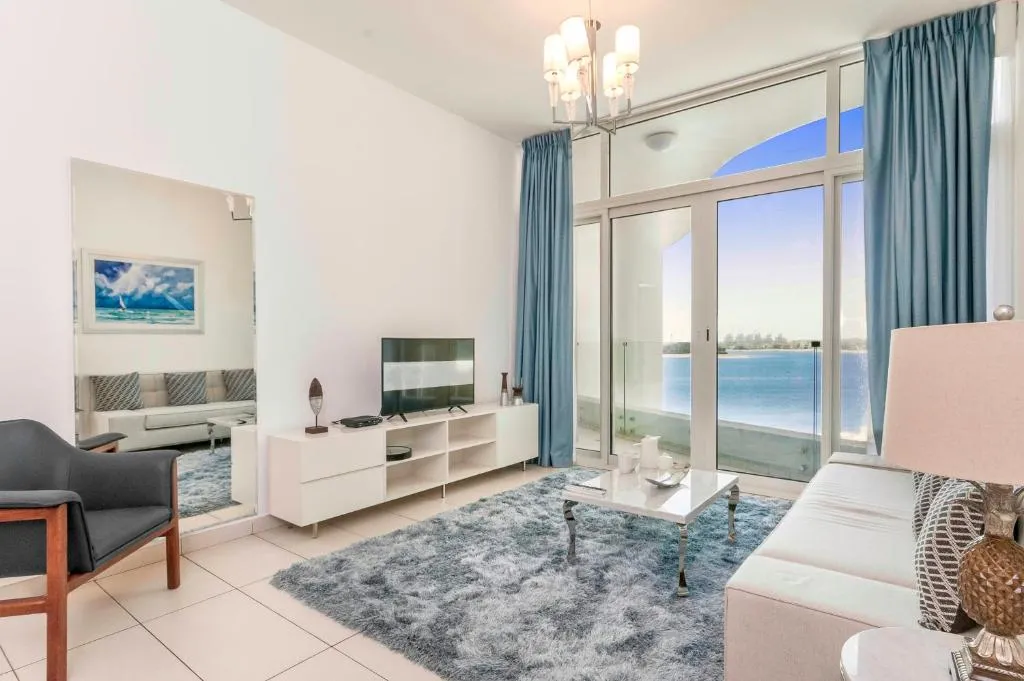 Luton Vacation Homes - Royal Bay, Alantos, United Arab Emirates