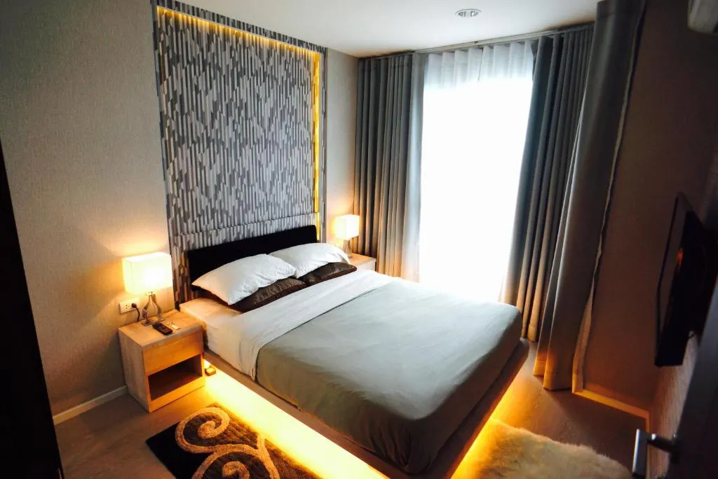 Luxury Apartment near Downtown (Pick-up Service), Bangkok, Thailand