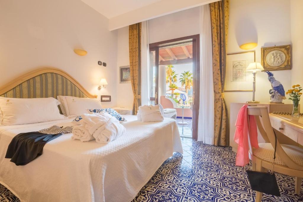 Suite with Sea View