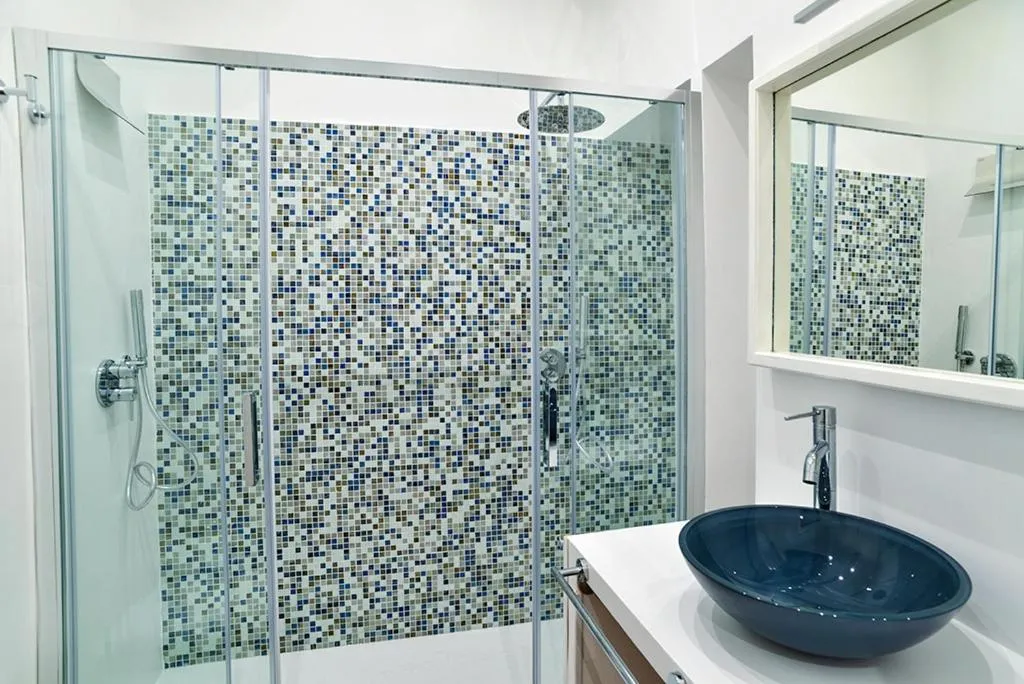 the blu and green apartment, Roma, Italy