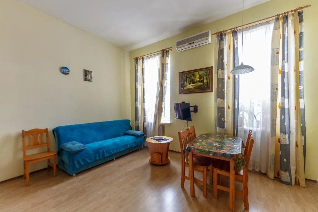 Super Apartment In Heart of Podol, Kiev, Ucraina