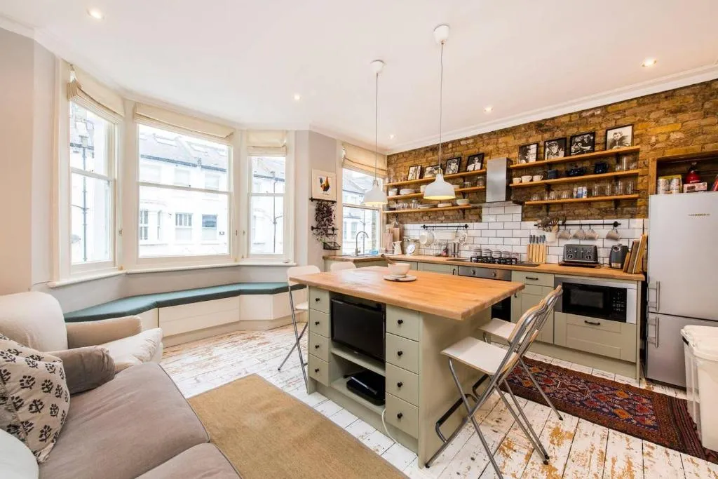 Newly renovated cosy flat in bustling Fulham!, Londra, Marea Britanie
