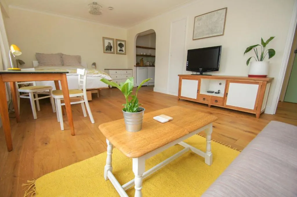 Albemarle Studio, Brighton and Hove, United Kingdom