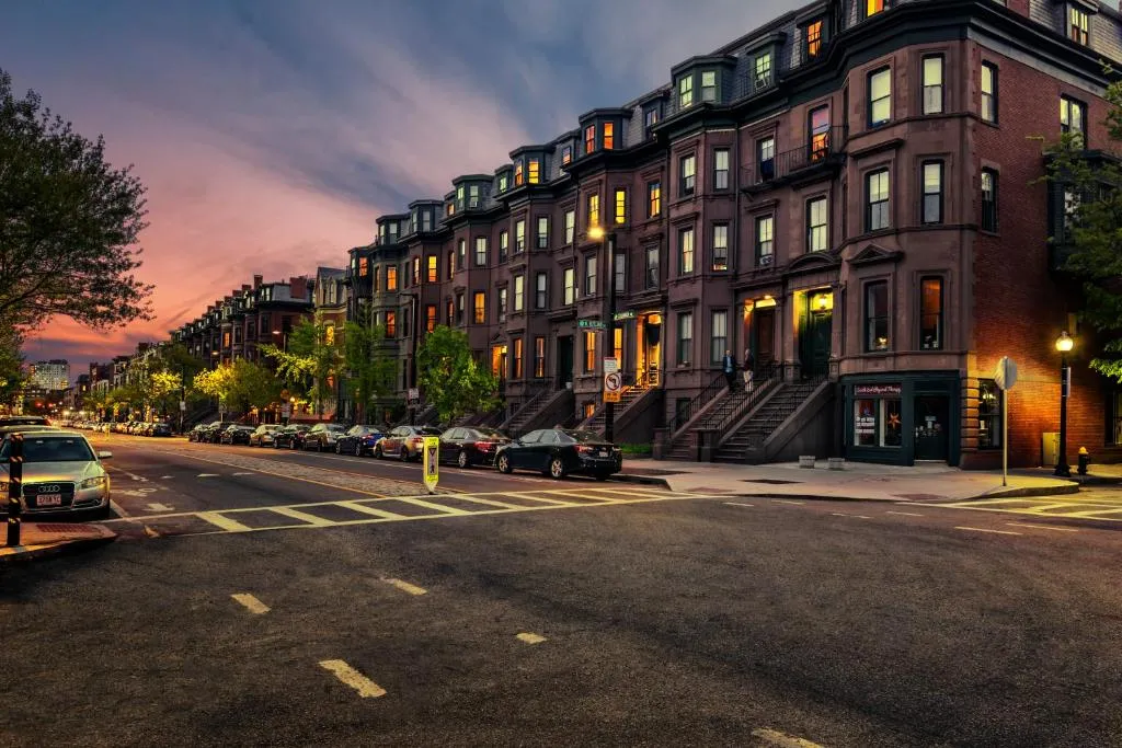 Cheap, Furnished Two-Bedroom Apartment Downtown Boston Garden Unit, Boston, United States