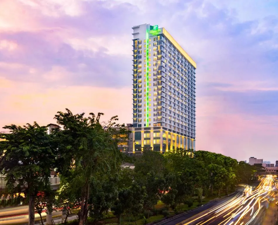 Holiday Inn & Suites Jakarta Gajah Mada, Jakarta, Indonezia