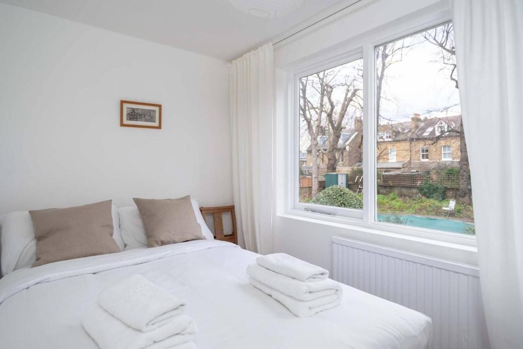 GuestReady - Lovely 2BR Home in South London 4 guests