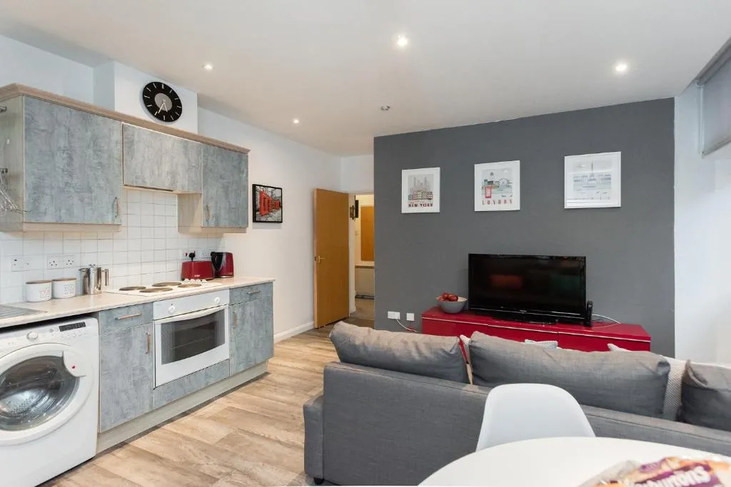 Bright Modern Central 2 bed Apart sleeps 5, London, United Kingdom