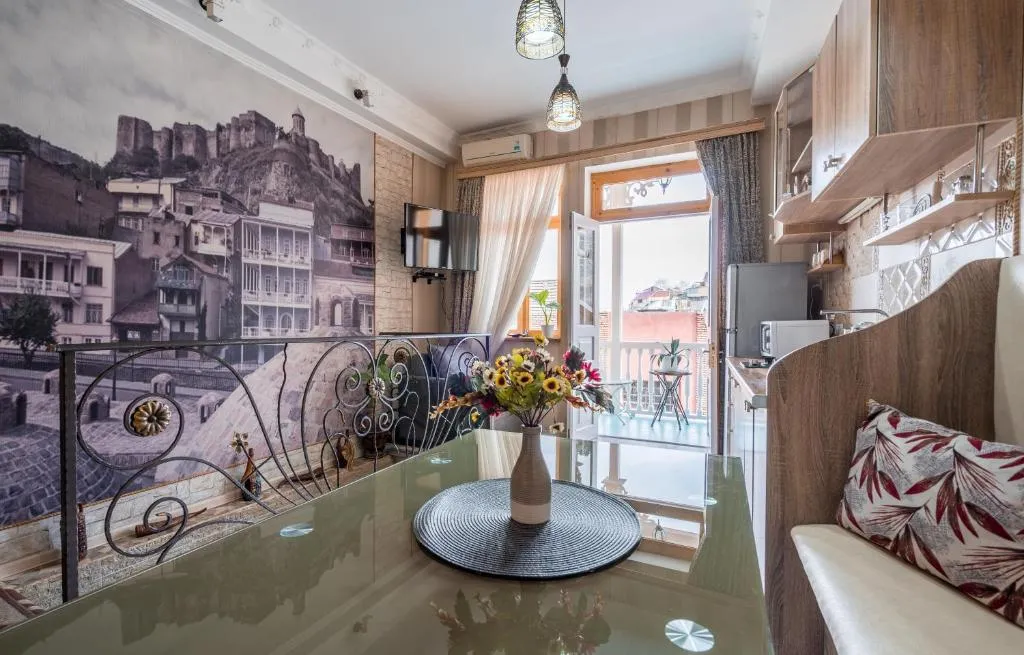 Botanical Garden Apartment, Tbilisi, Georgia