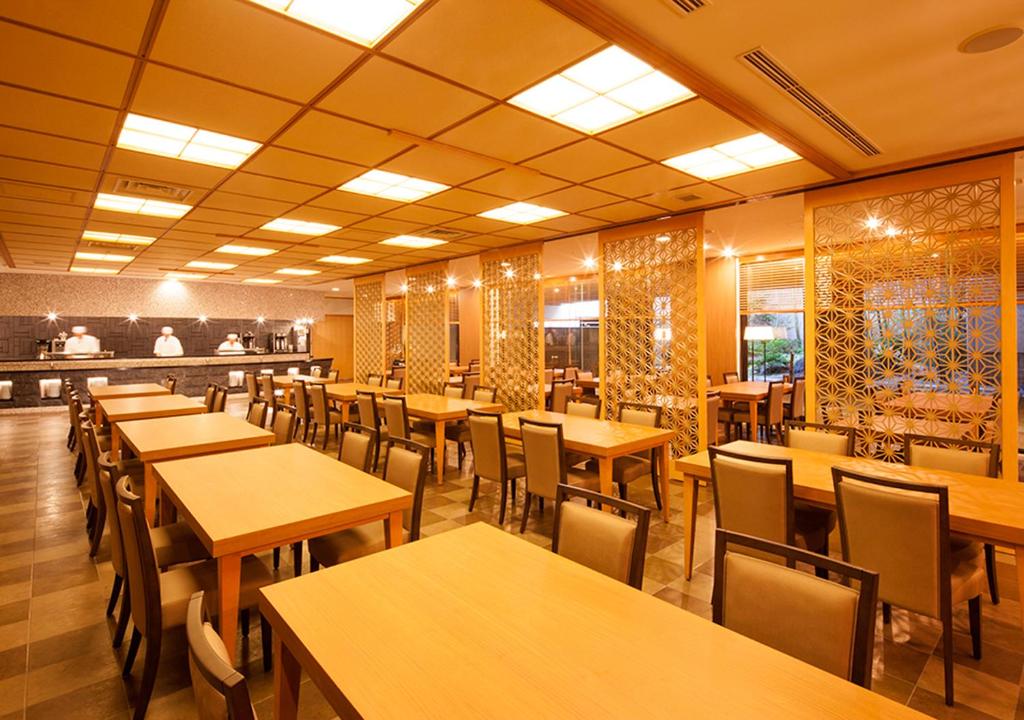 Yumoto Fujiya Hotel thumbnail 3
