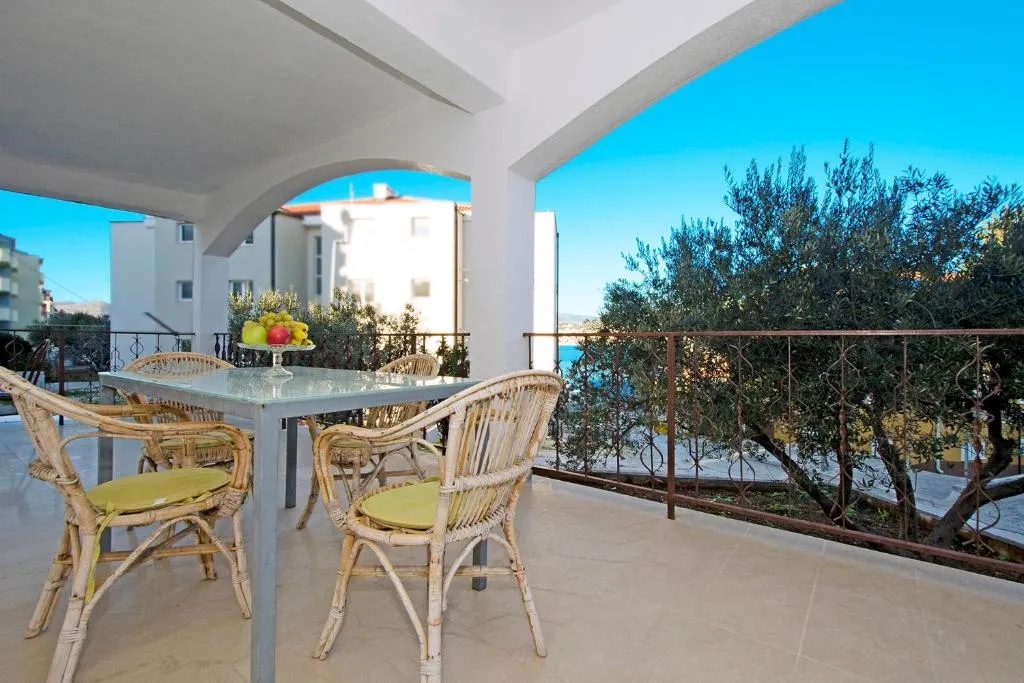 Apartment Varga 1, Trogir, Croaţia