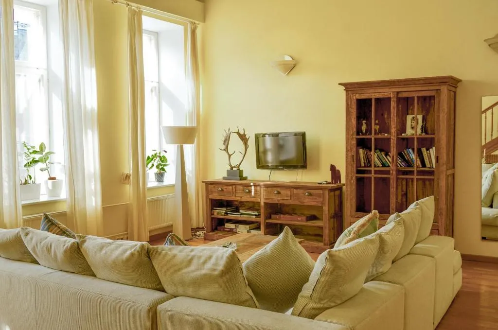 Guest Apartment at Canal Griboedova 10, Kudrovo, Russia