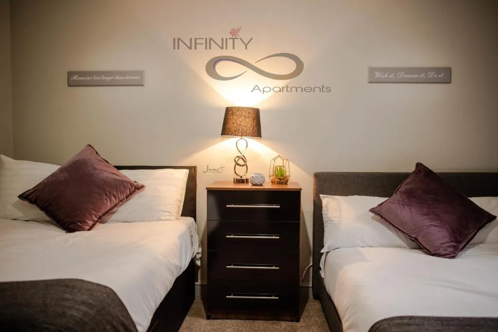 Infinity Apartments York Street Party Pads, Liverpool, Marea Britanie