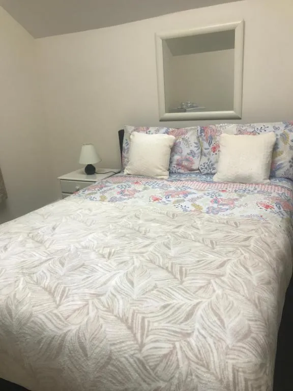 Gorgeous Room, Londra, Marea Britanie