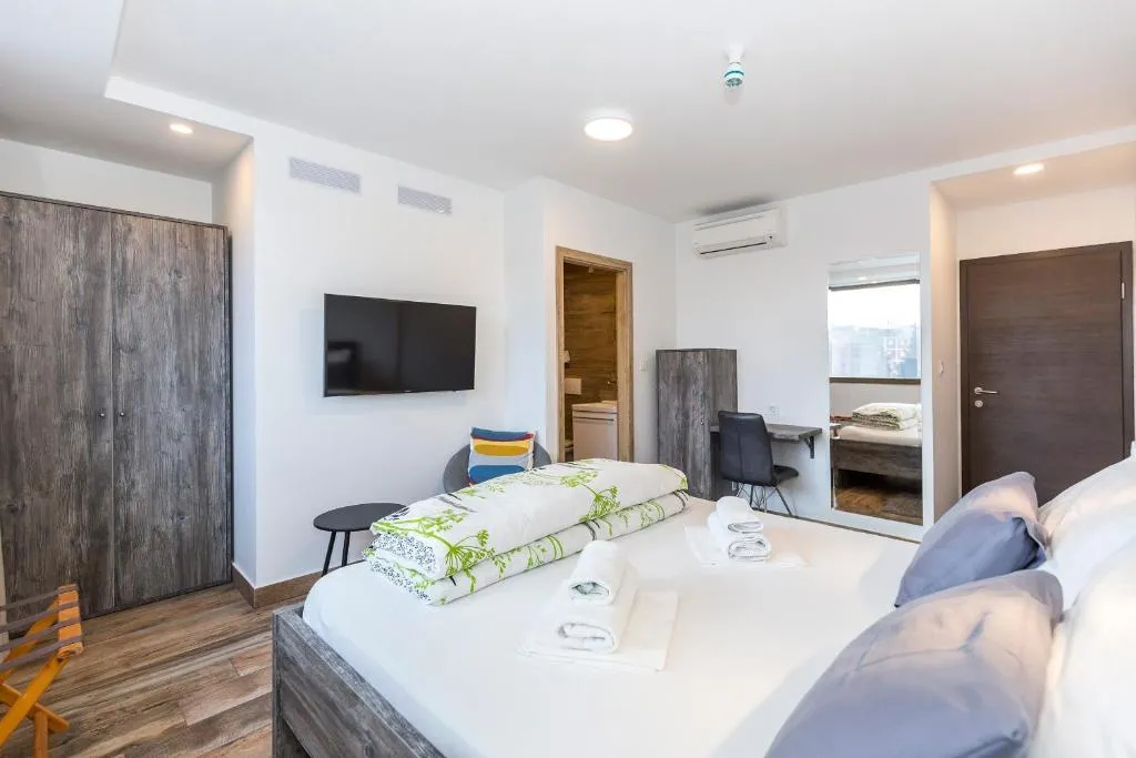Apinelo Tower Rooms, Split, Croatia