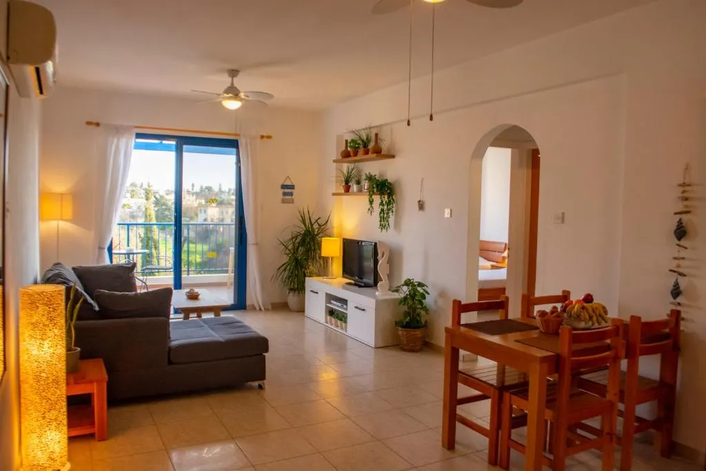 Ron’s Pergola Apartment, Paphos, Cyprus