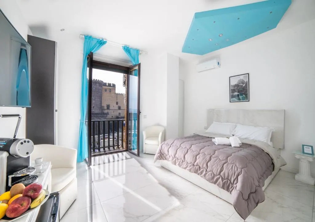 Tiffany's Luxury Resort, Napoli, Italia