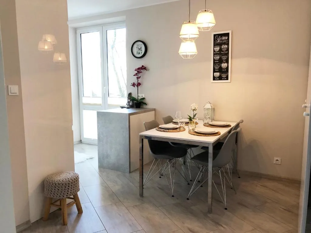 Ozarowska 77 - 1BR by Homeprime, Varșovia, Polonia