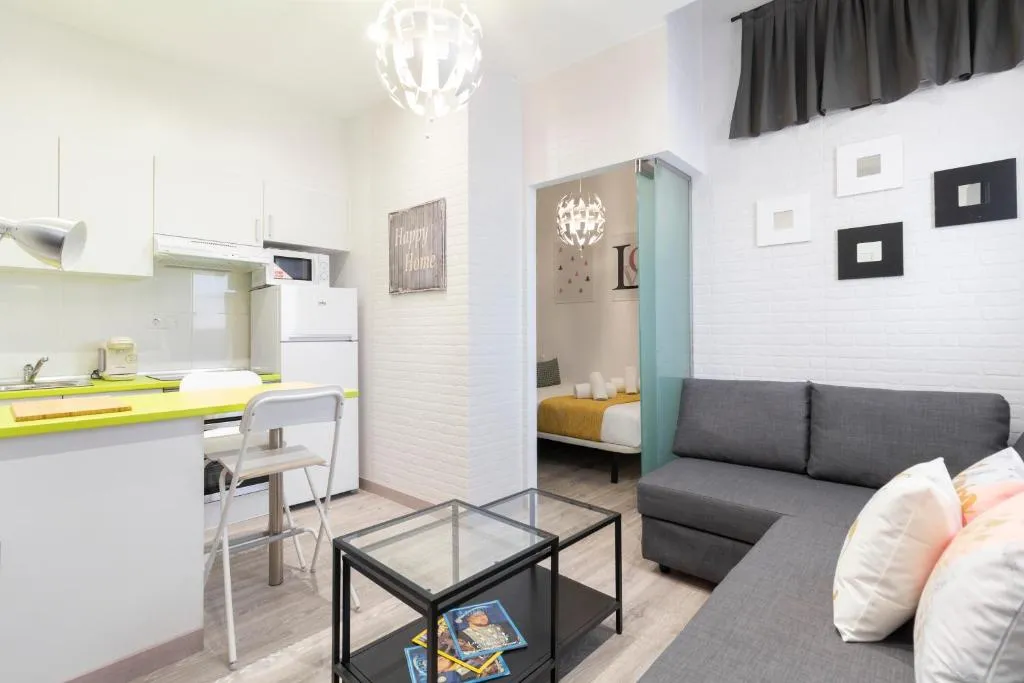 Ronda de Valencia Apartment, Madrid, Spania