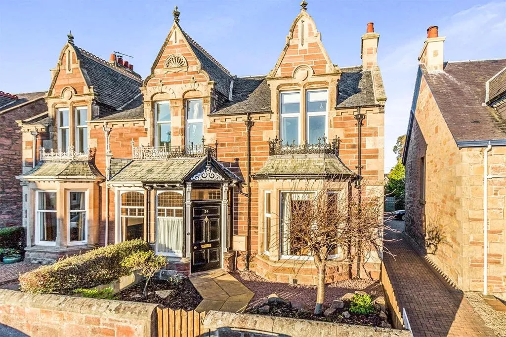 The Castle B&B, Ardersier, United Kingdom