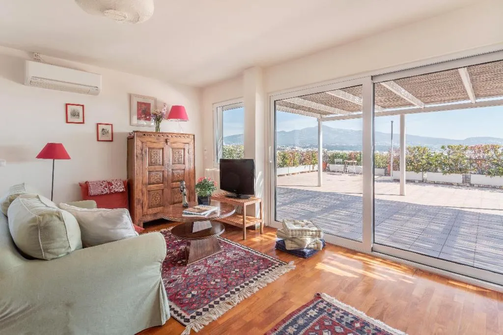 Quiet Loft with Panoramic View on Athens, Athens, Greece
