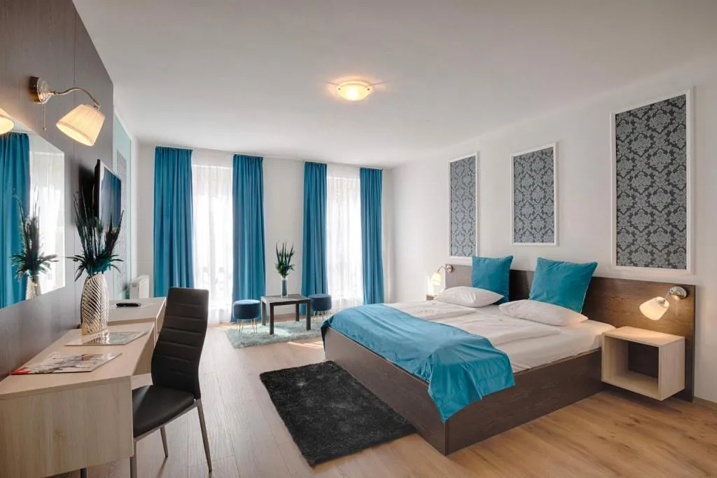 Triple M Hotel, Budapest, Hungary