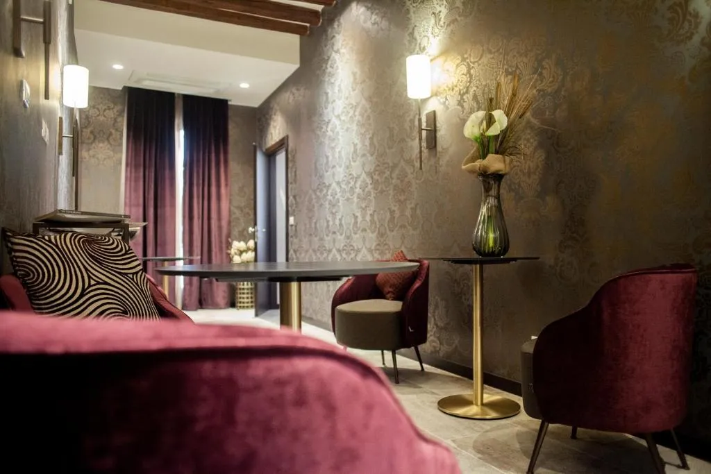 Alle Guglie Boutique Hotel, Venice, Italy