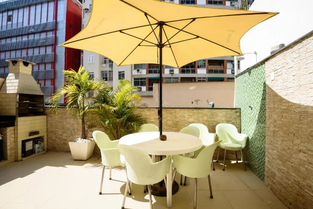 Apartamento em Ipanema com Varanda e Churrasqueira, Rio de Janeiro, Brazilia