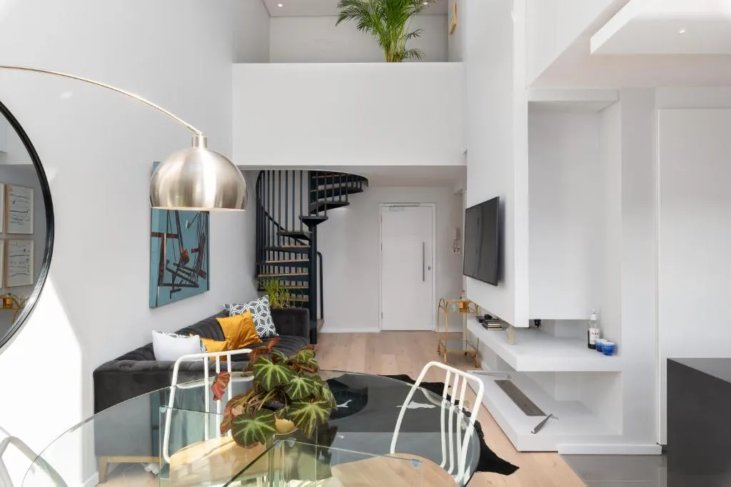 TENONQ 14B, Cape Town, South Africa