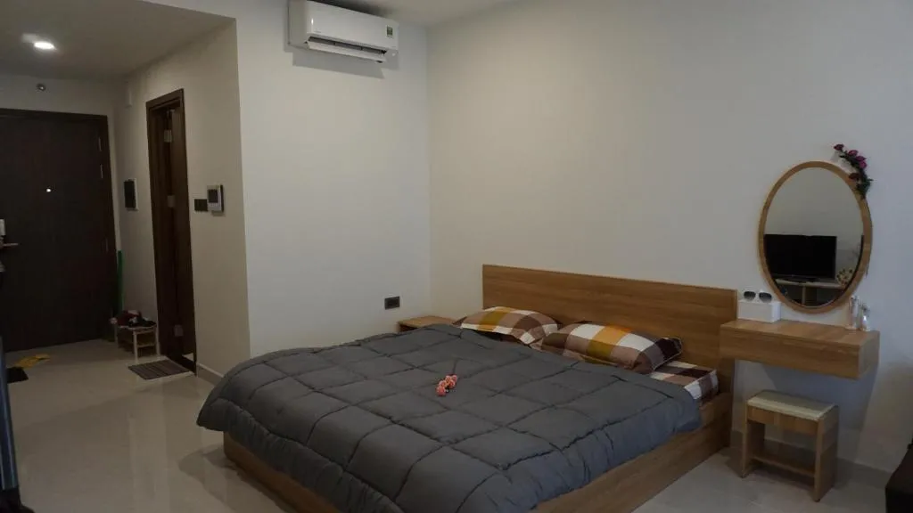 Mưa Studio-Saigon Royal, Ho Chi Minh City, Vietnam
