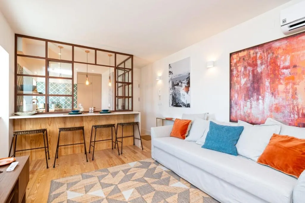 New!Downtown Lisbon with river view apartment, Amadora, Portugal