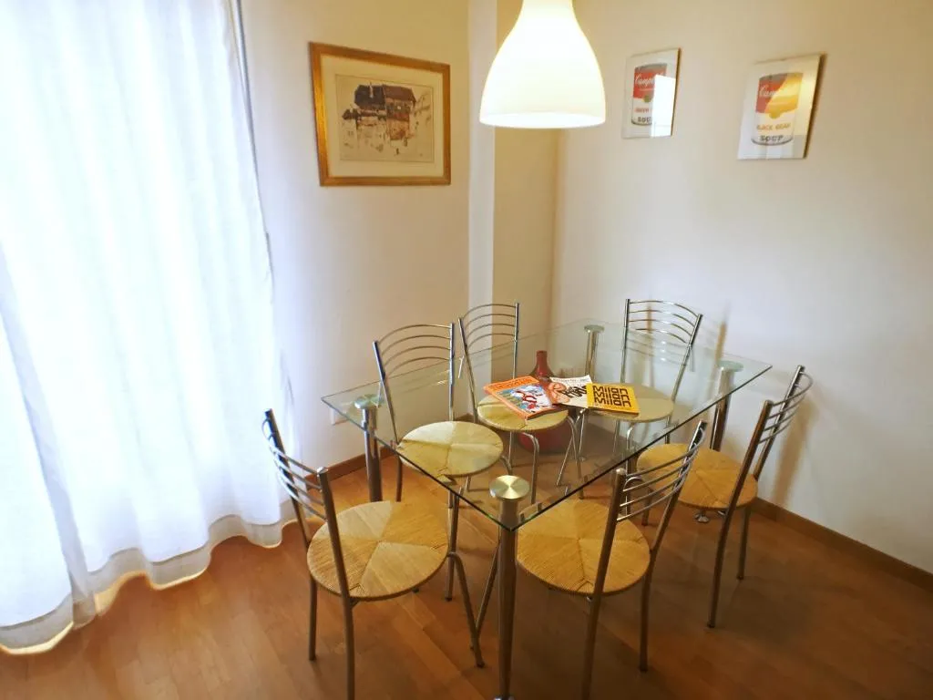 Lario Home, Milano, Italia