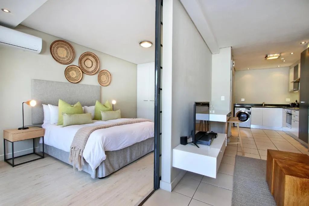 1 Bed Apartment Mario - The Decks, Cape Town, South Africa