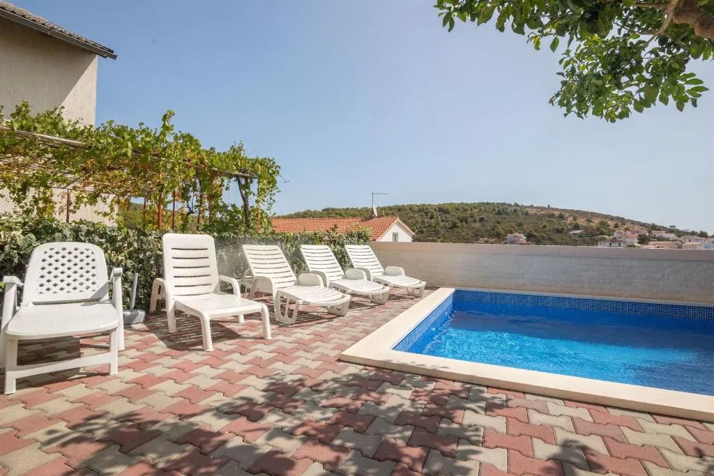 Apartments Vlado, Trogir, Croaţia