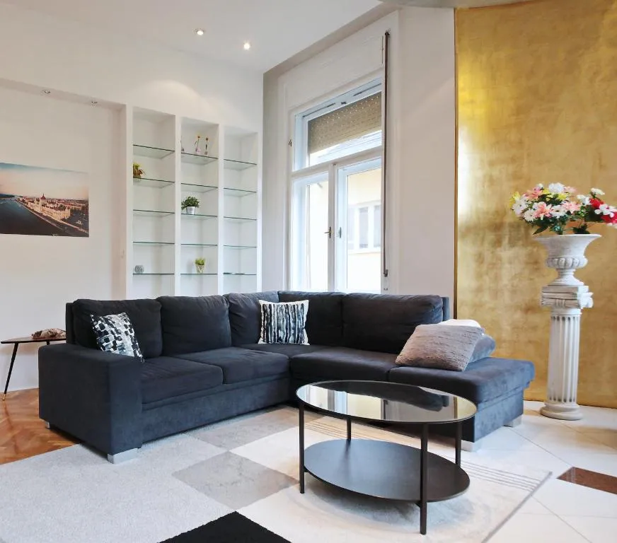 Luxury gold plated suite in calm central location, Budapesta, Ungaria