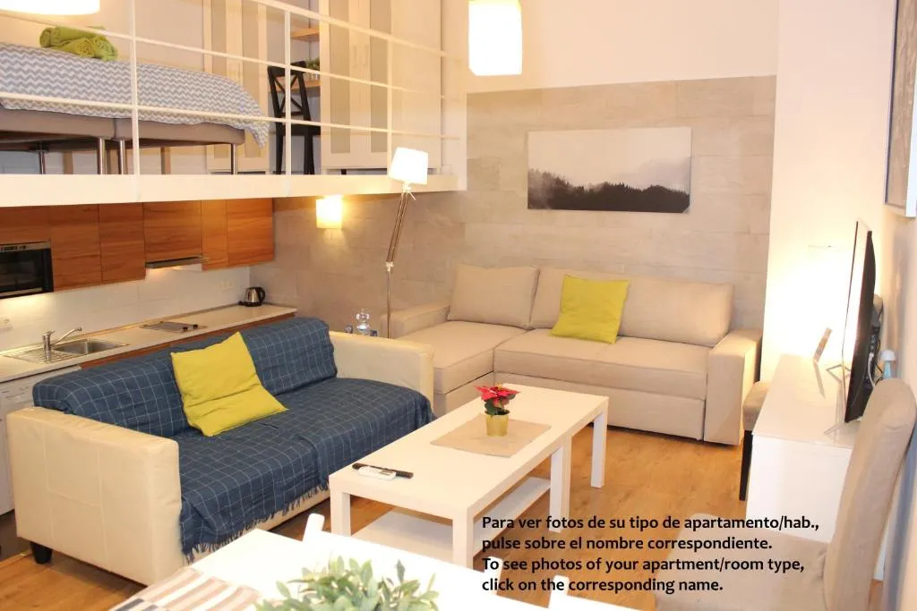 Apartamentos Clavero, Malaga, Spain