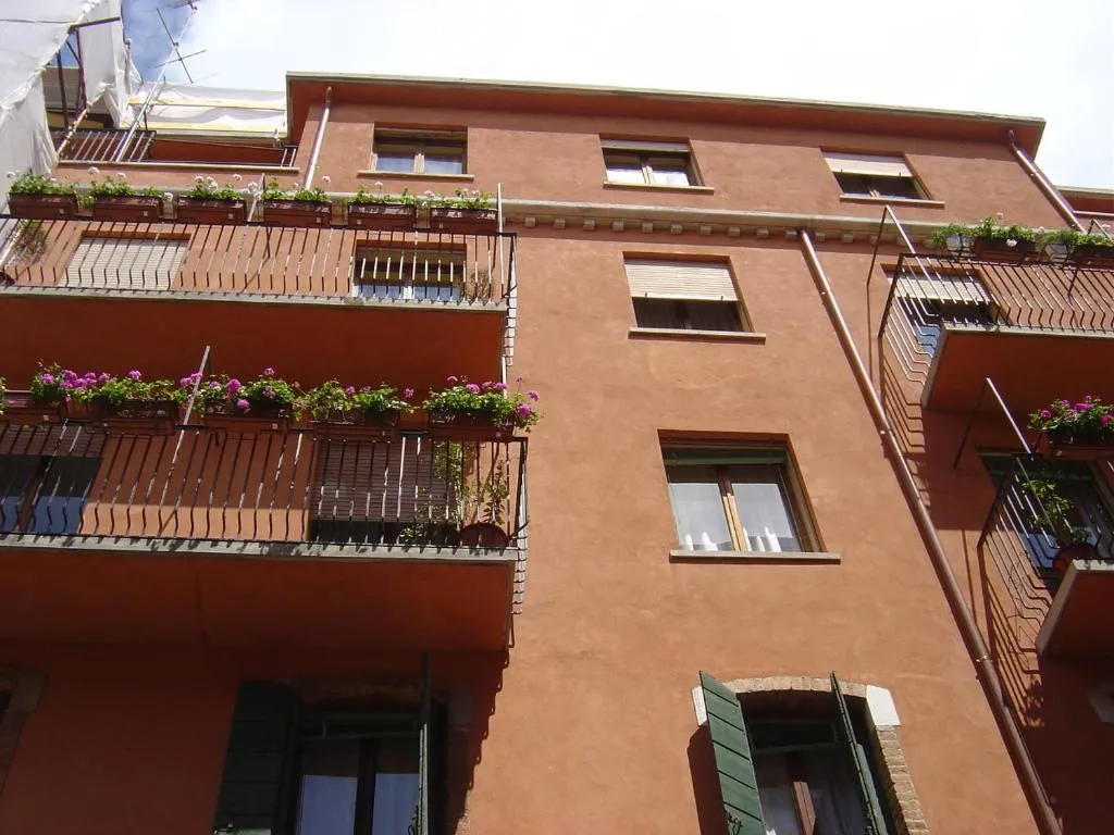 Guesthouse Alloggi Agli Artisti, Venice, Italy