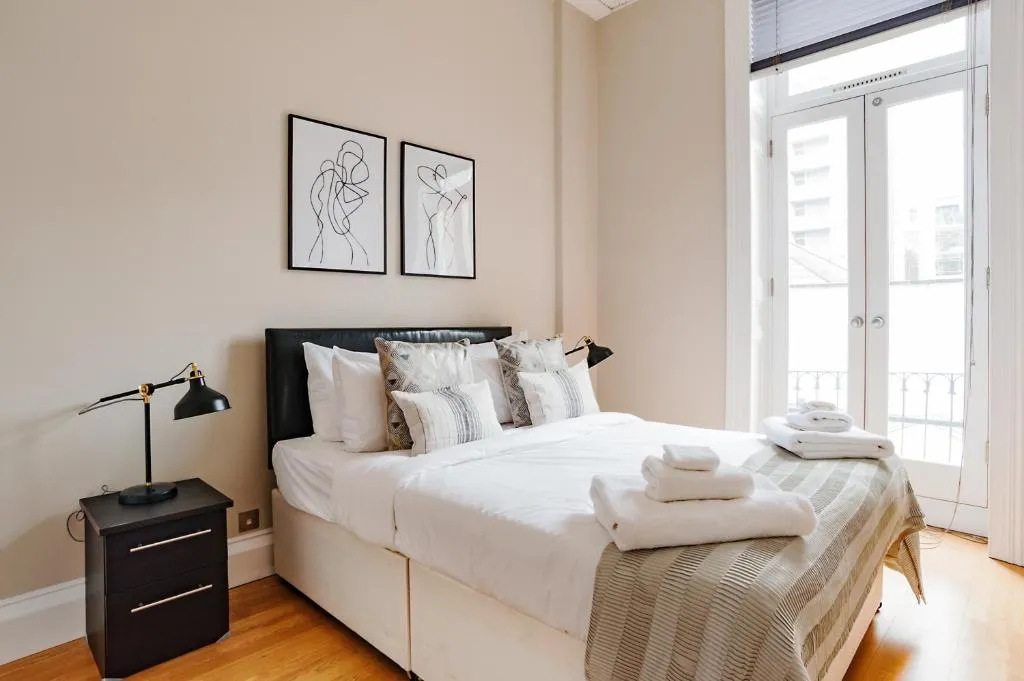 Elegant Flat for 3 near Marble Arch, Londra, Marea Britanie