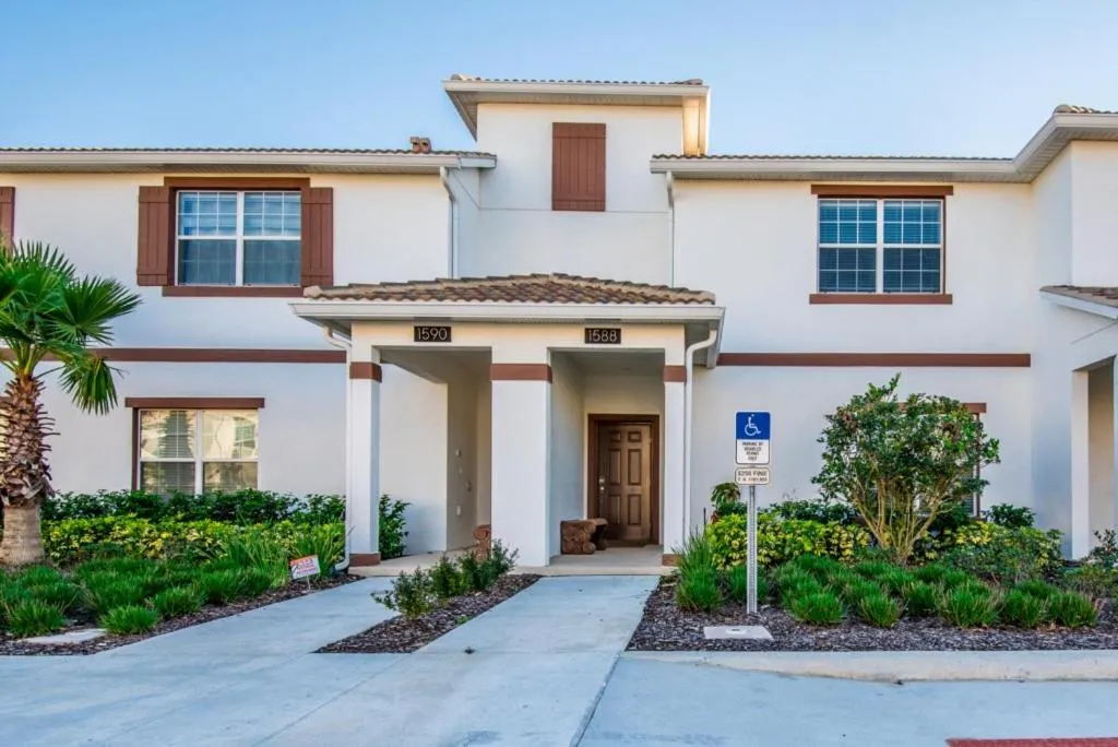 Moon Valley Townhome #230731 Townhouse, Davenport, United States