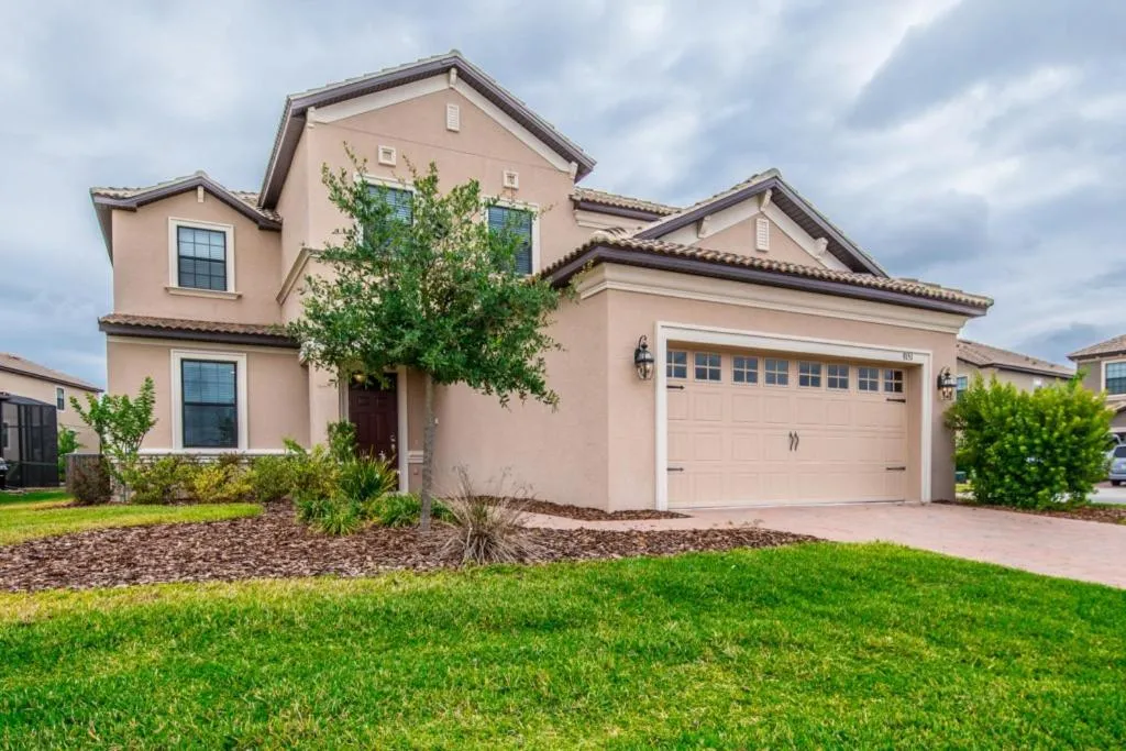Wedge Villa #231069, Davenport, United States
