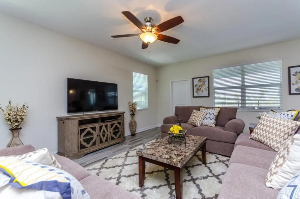 Moon Valley Villa #231061, Davenport, United States