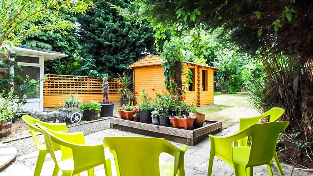 CONTRACTOR HOUSE Birmingham & Solihull, Entire House with 7 Separate Beds & Parking, Birmingham, United Kingdom