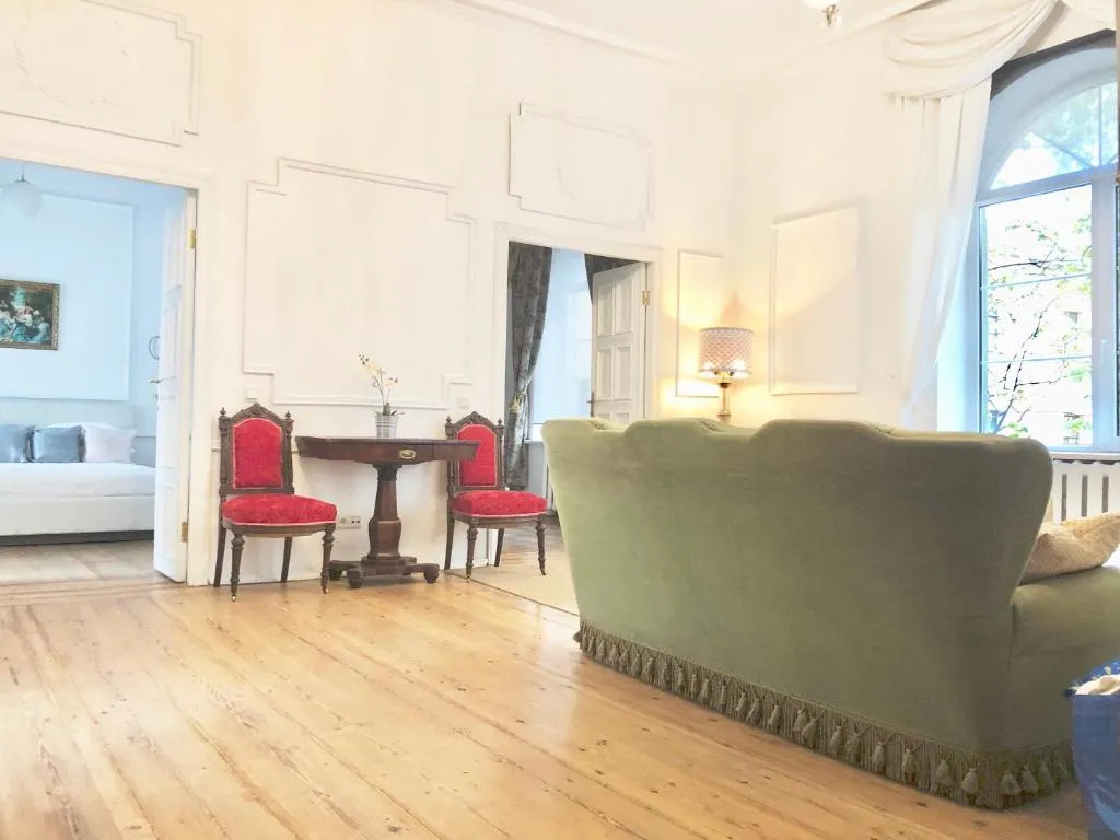 APARTMENT nr.HERMITAGE, Kudrovo, Russia