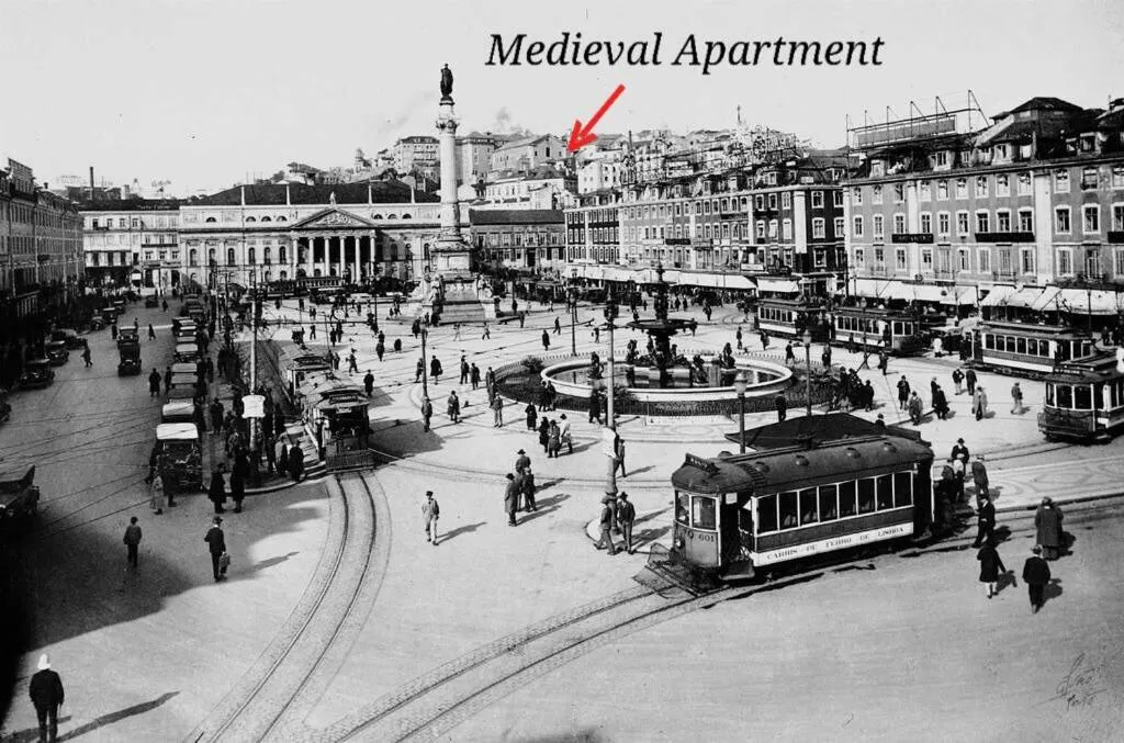 Romantic Medieval Apartment, Amadora, Portugal