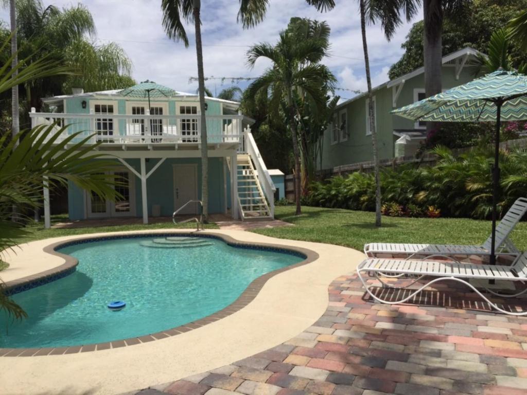 Perfect Holiday Villa Minutes from the Beach, West Palm Beach Villa 1850